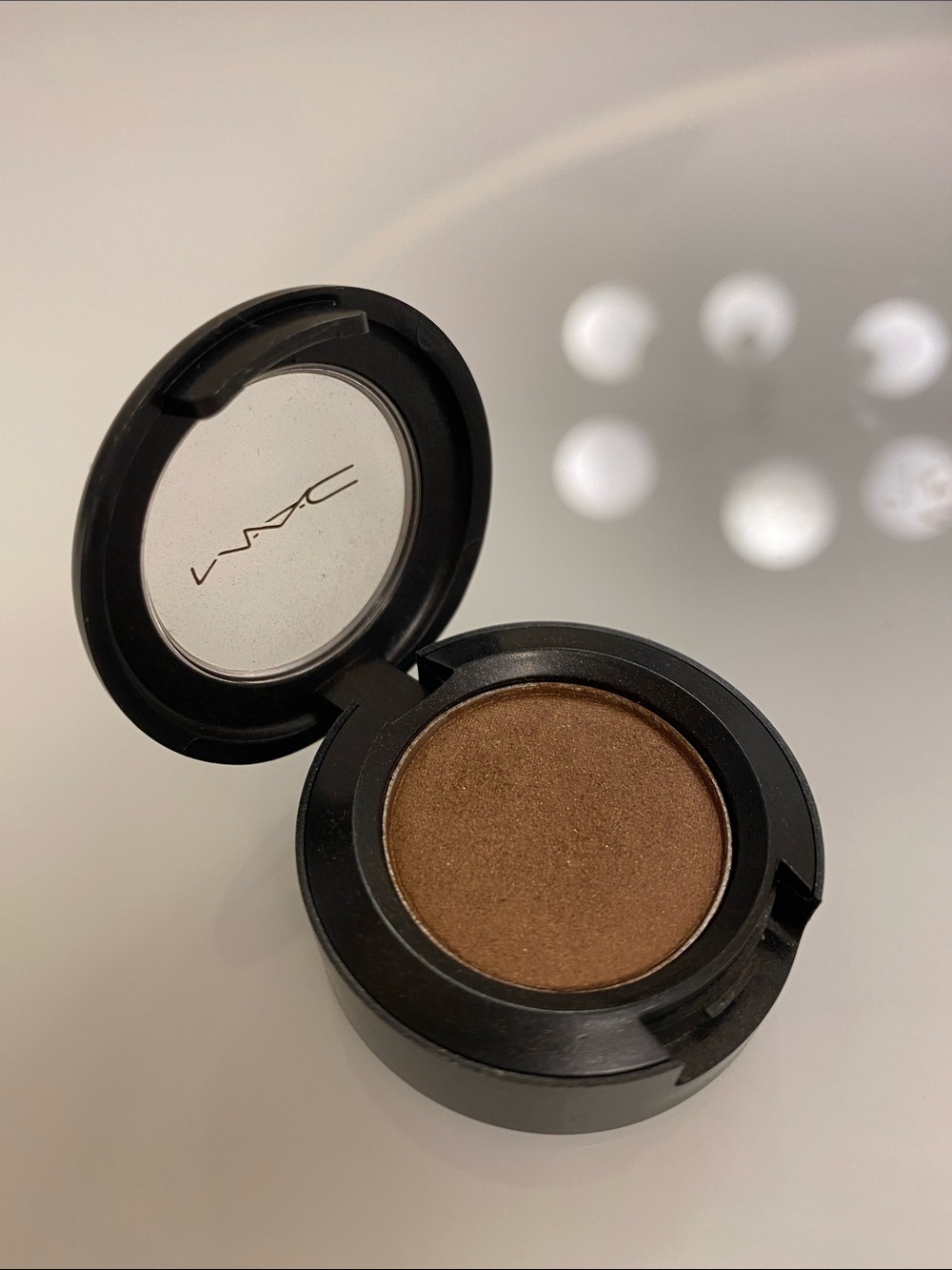 MAC Cosmetics Single Eyeshadow Mulch